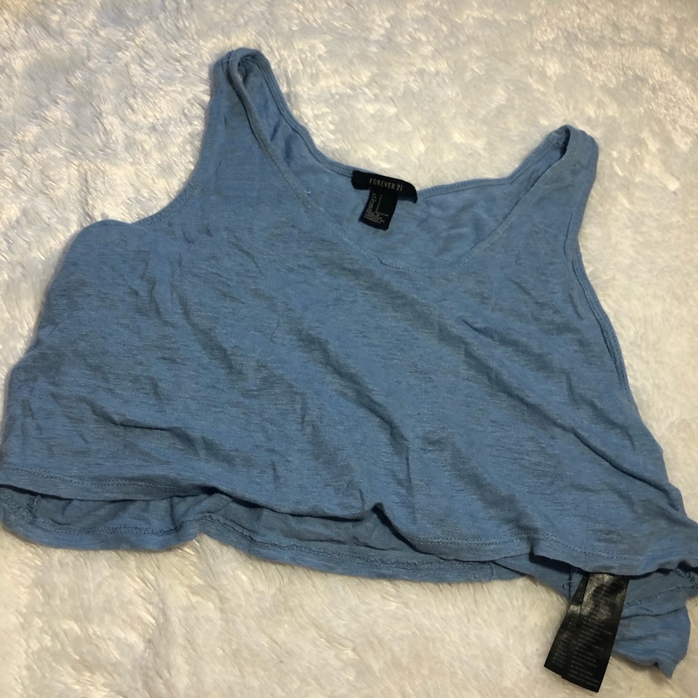 Baby blue crop top:)
